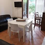 App4rent - Equilio - Pet Friendly - Giardino Esclusivo Appartamento *