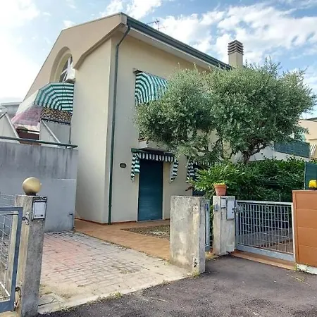 App4rent - Equilio - Pet Friendly - Giardino Esclusivo Appartamento *